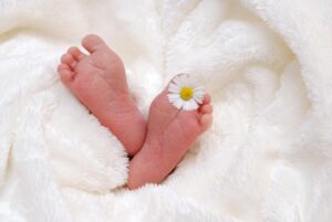 足の臭いに悩む男性必見の効果的な対策とは？